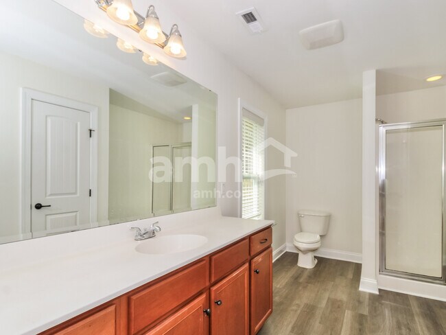 Building Photo - 1254 Clancy Dr NE