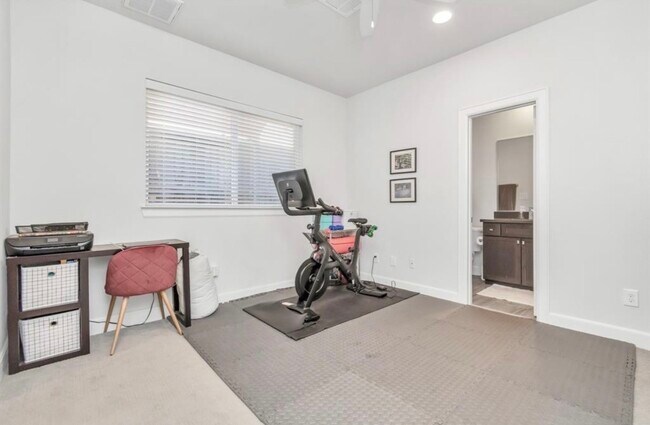Building Photo - 360 Eado Park Cir