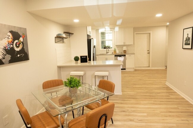 Building Photo - 3537 Fairburn Pl NW