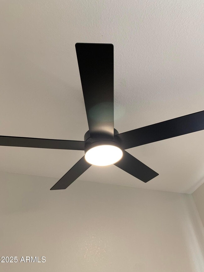 Building Photo - 15440 N 50th Pl