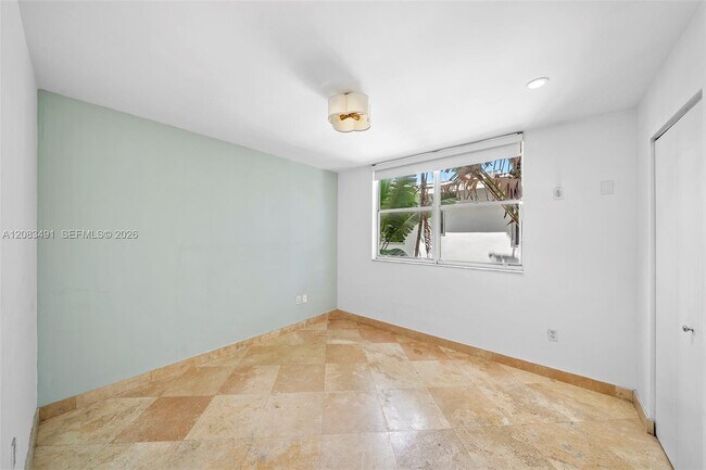 Building Photo - 1614 Euclid Ave