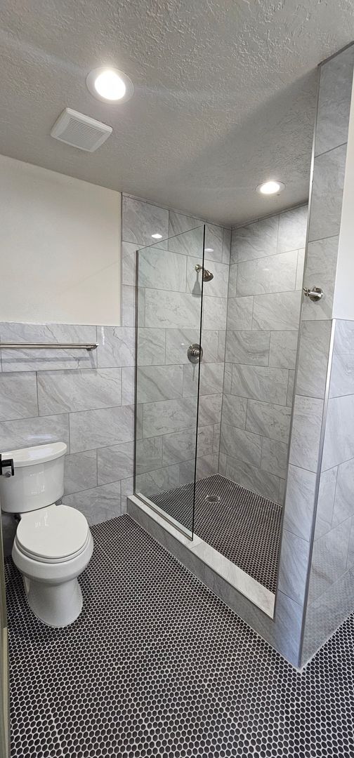 Building Photo - Available NOW!!!