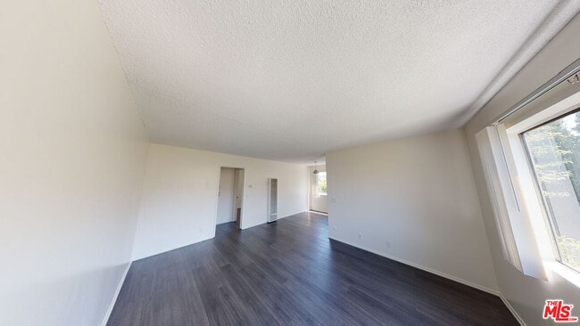 Building Photo - 5236 Kester Ave