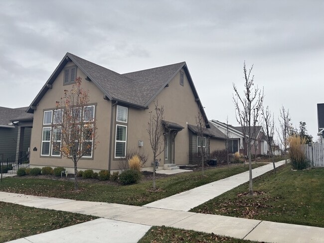 Building Photo - 6153 W Poplar View Dr