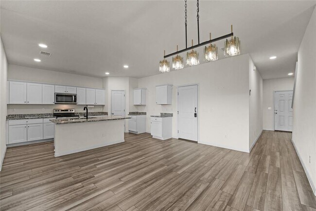 Building Photo - 305 Redfish Ln
