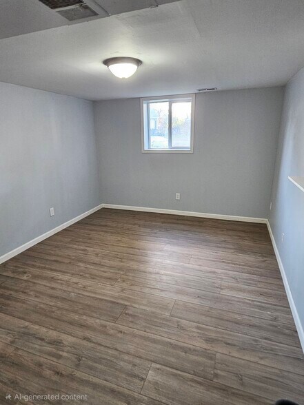 Building Photo - 471 Vincent Ave