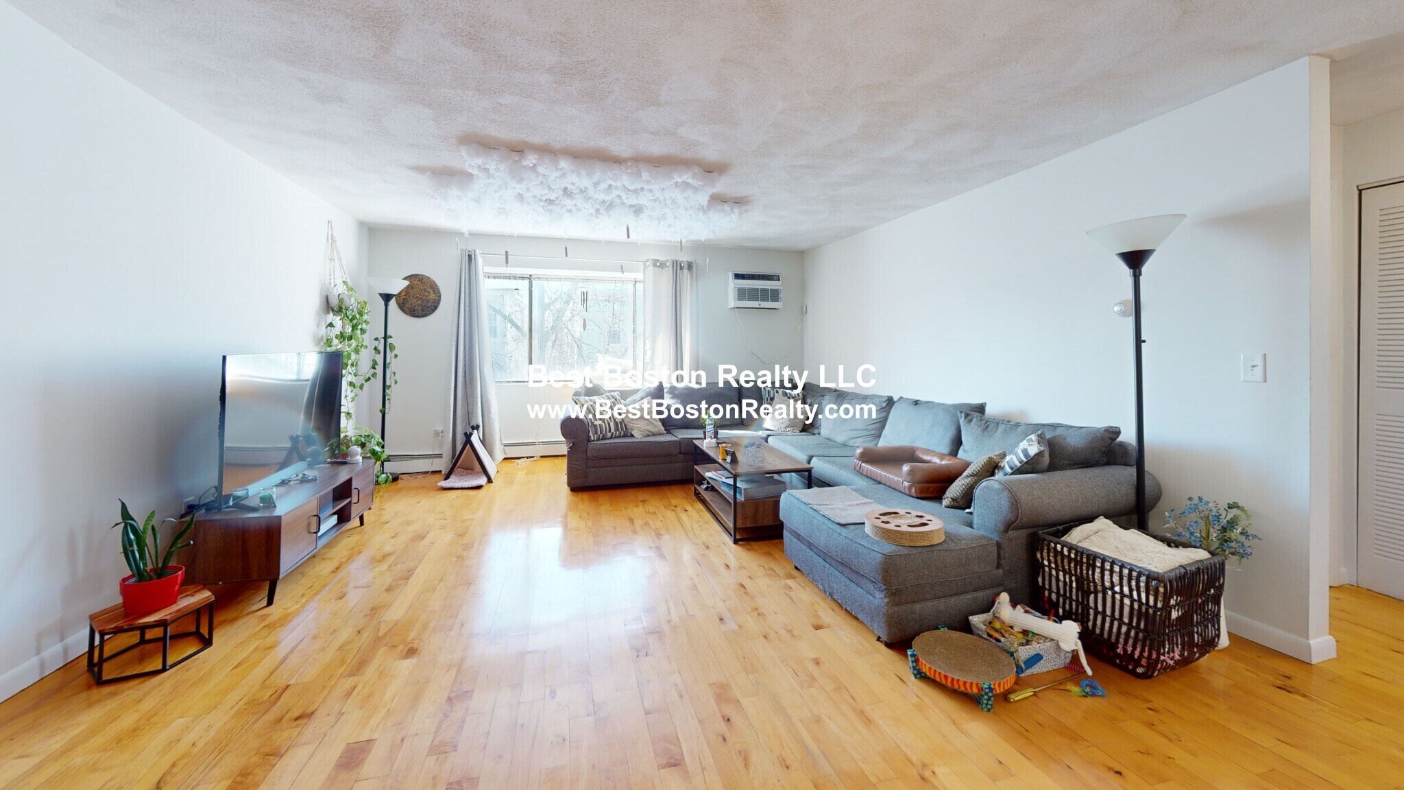 Building Photo - 84 Grant St