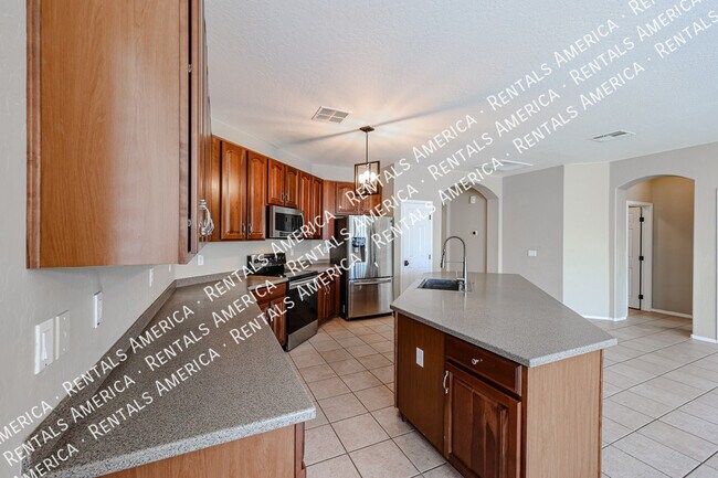 Building Photo - 14977 W Charter Oak Rd