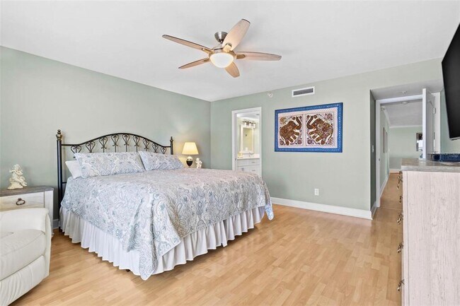 Building Photo - 1660 Gulf Blvd