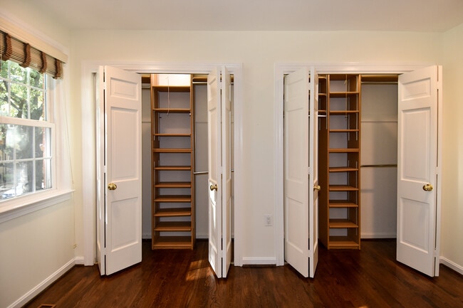 Building Photo - 601 G St SW