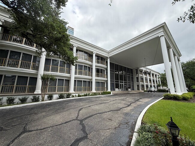 Building Photo - 5050 Ambassador Way