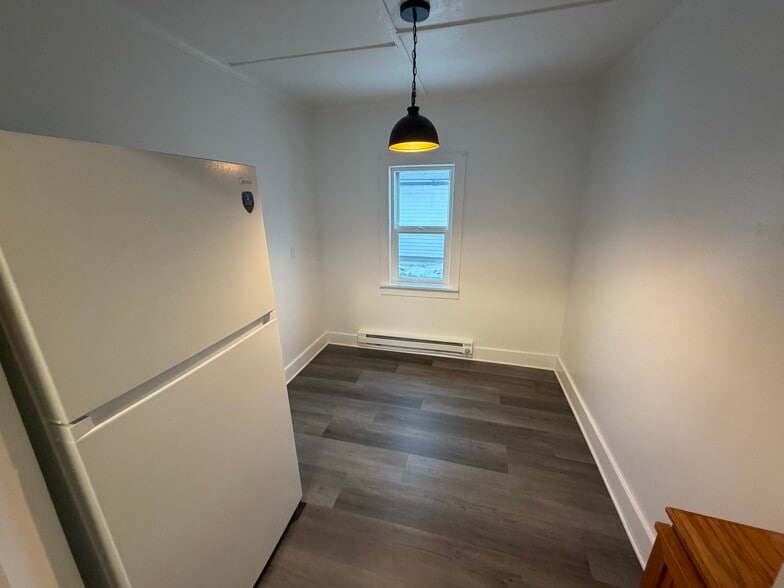 Dining Room - 6318 W Grant St