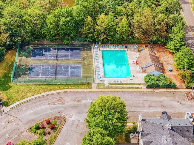 Building Photo - 226 Bexley Ln