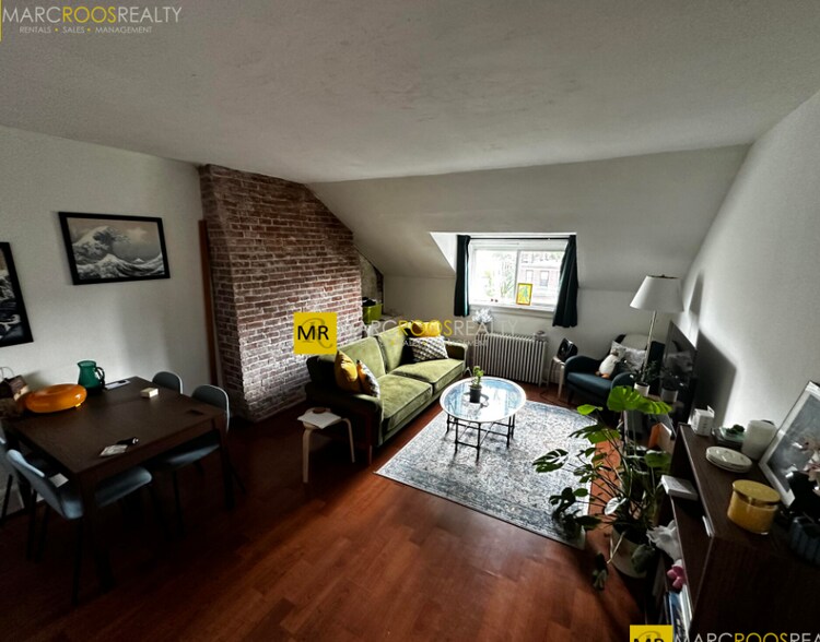 Primary Photo - 456 Beacon St
