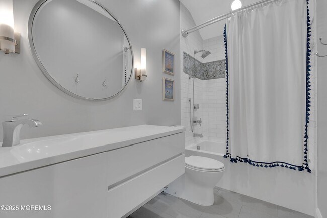 Building Photo - 57 W River Rd