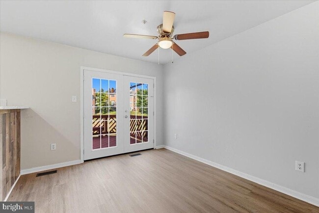 Building Photo - 9208 Fairlane Pl