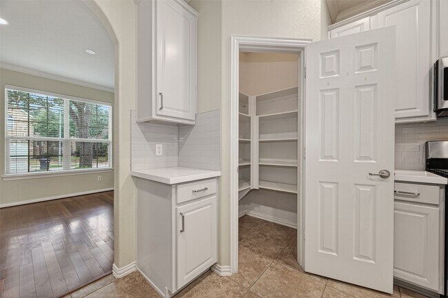 Building Photo - 24406 Ranchwood Springs Ln