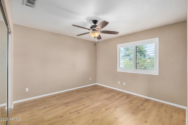 Building Photo - 4334 E Anderson Dr