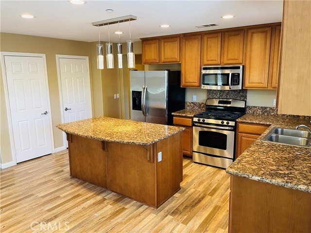 Building Photo - 1351 Isabella Way