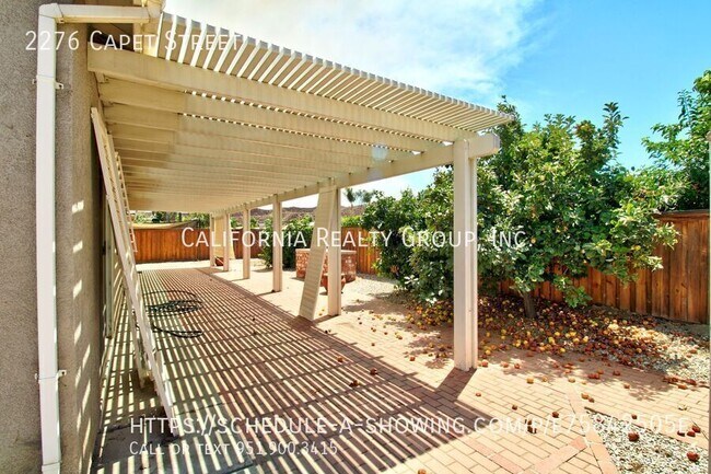Building Photo - 2276 Capet St