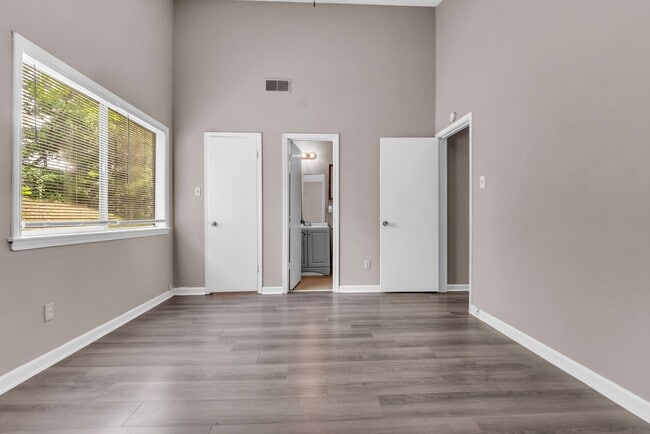 Building Photo - 1816 Rapier Dr