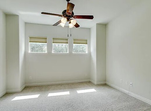 Building Photo - 3140 Bloomfield Ct