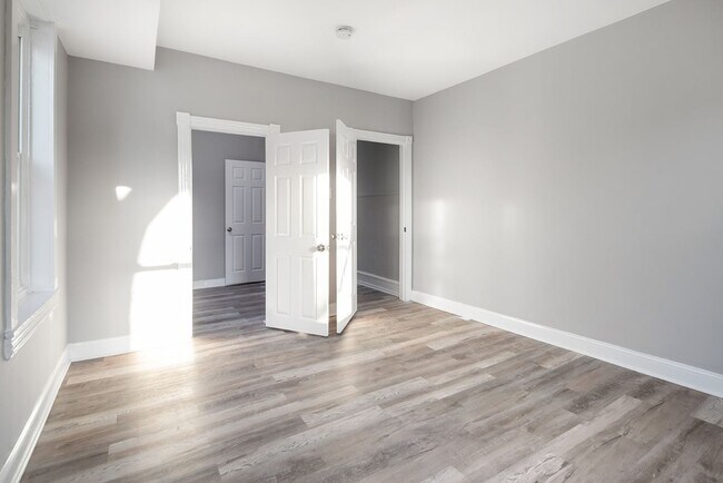 Building Photo - Renovated 4-Bedroom Home with Modern Finishes