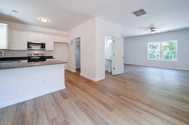 Building Photo - 151 Harrington Ave