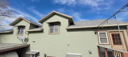 Building Photo - 230 Briggs St