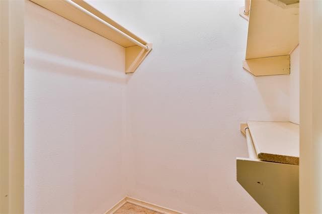 Building Photo - 2105 Cambridge Dr