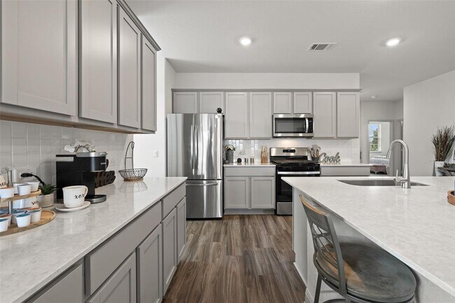 Building Photo - 16401 Coratina Dr