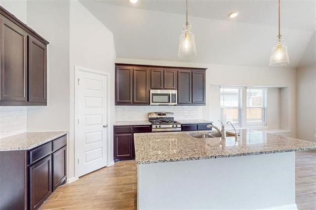 Building Photo - 14162 Birch Farm Dr