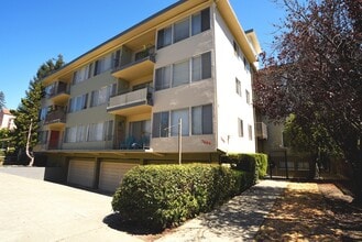 Building Photo - 3600 Dimond Ave