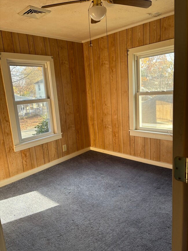 Building Photo - 311 Monroe St