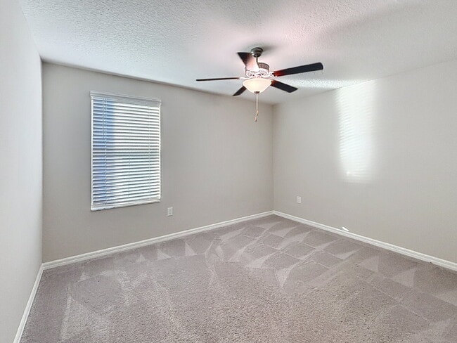 Building Photo - 7517 Samuel Ivy Dr