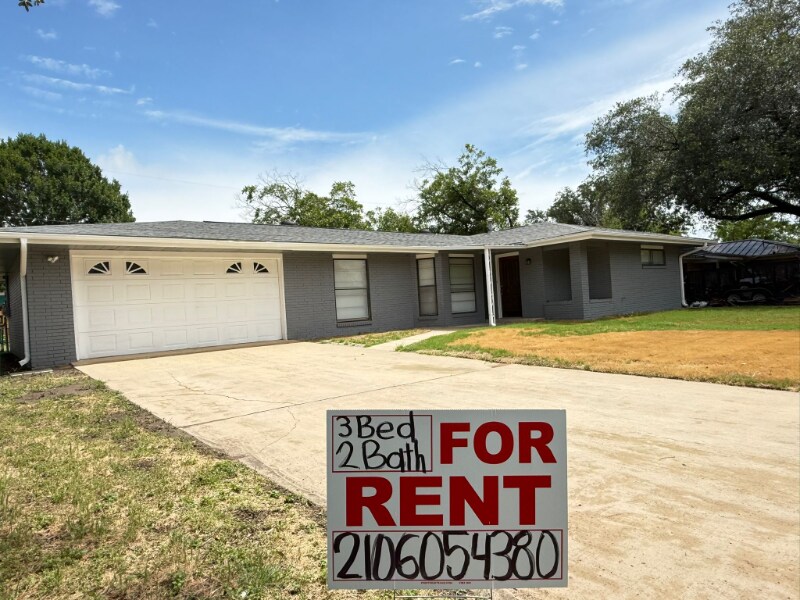 Building Photo - 4707 Dagmar Dr