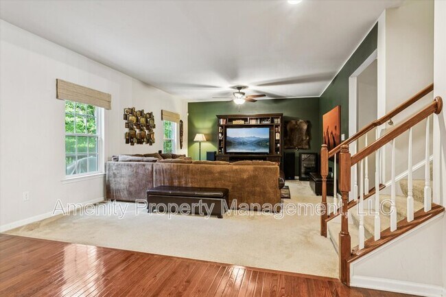 Building Photo - 3271 Newland Ct