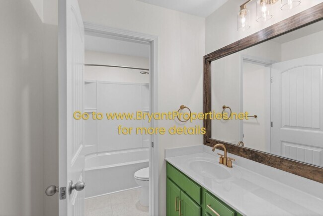Building Photo - 1801 Stonewater Dr