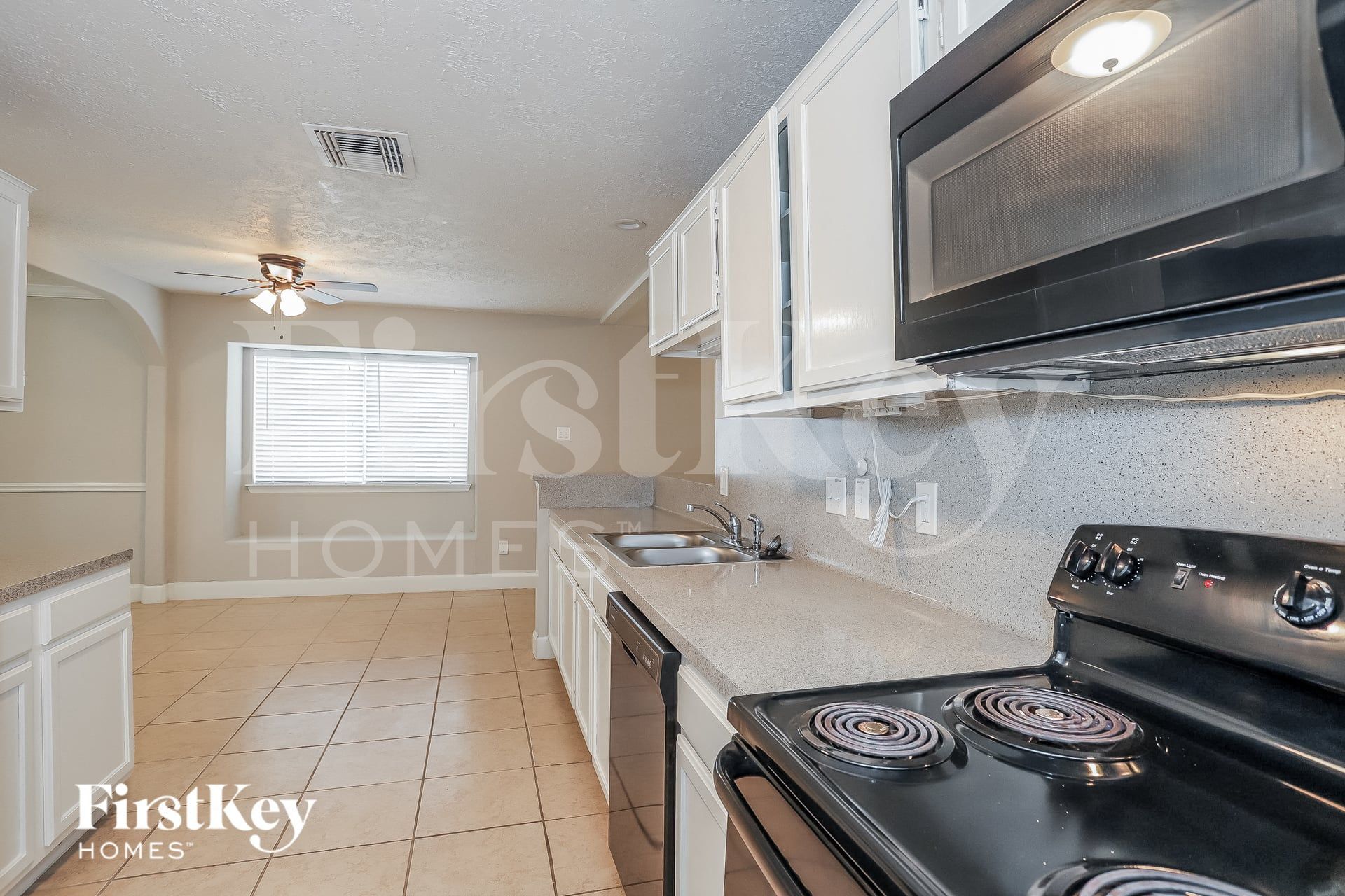 Building Photo - 2922 Laurelridge Dr