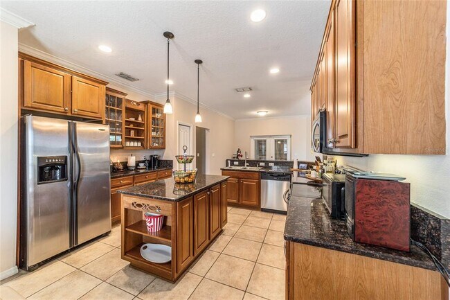 Building Photo - 4903 SW 63rd Loop
