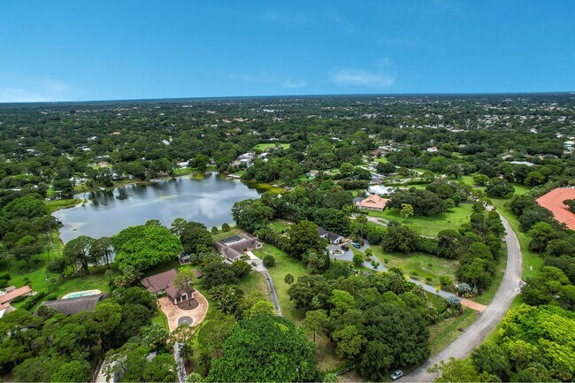 Building Photo - 4529 Square Lake Dr