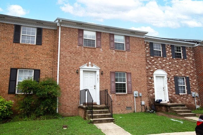 Building Photo - 21837 Ronald Dr