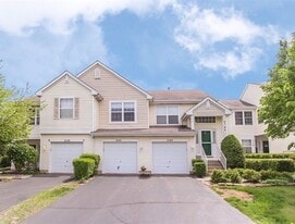 Building Photo - 2142 Orchard Ln