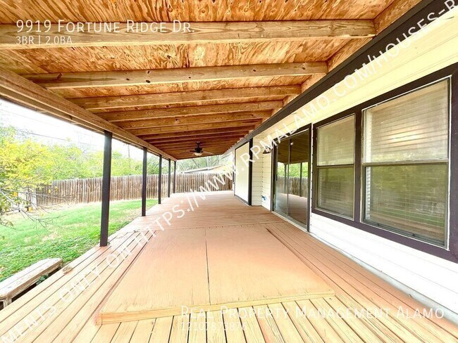 Building Photo - 9919 Fortune Ridge Dr