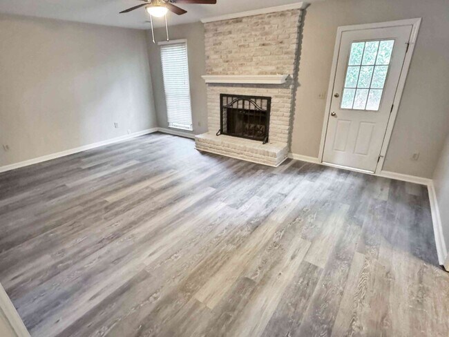 Building Photo - Renovated 4BR Home in Walton HS East Cobb
