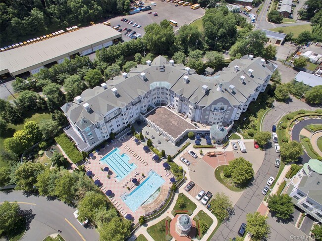 Building Photo - 17 Harbor Pointe Dr