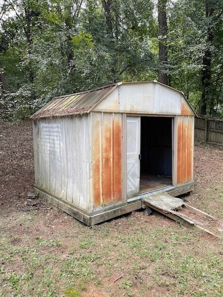 Building Photo - 44 Armstead Dr