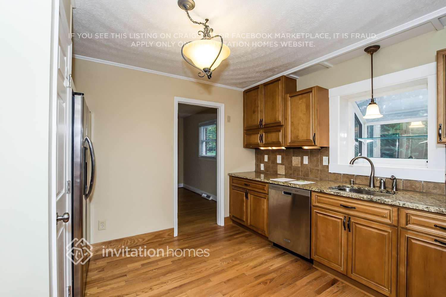 Building Photo - 3860 Litchfield Rd