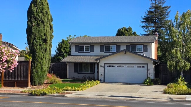 Primary Photo - 4844 Westmont Ave