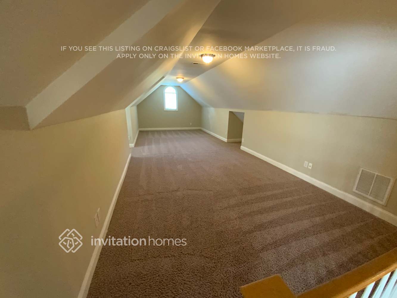 Building Photo - 242 Chuckwood Rd